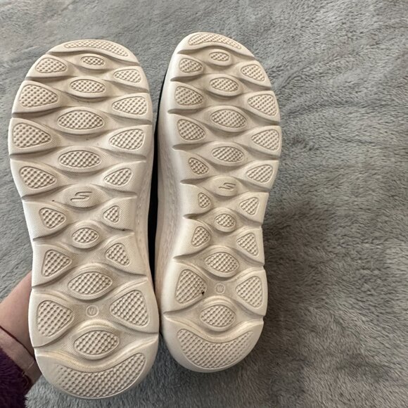 Skechers Slip In Knit Sneakers Shoes Women's size 8 Navy Blue - Picture 5 of 5